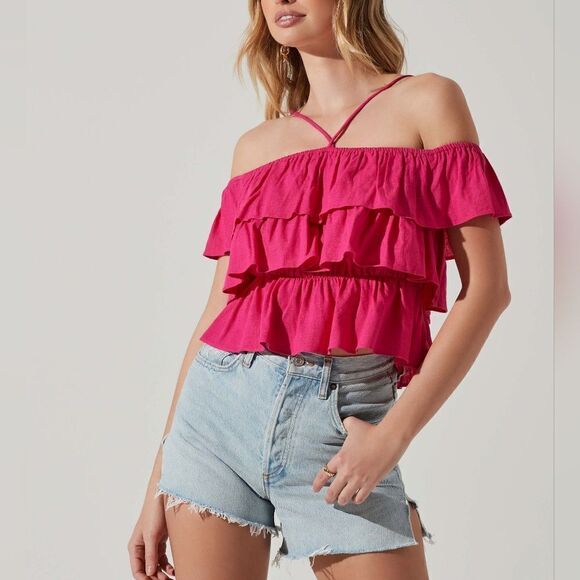 ASTR The Label Tiered Ruffle Top NWOT - Picture 1 of 4